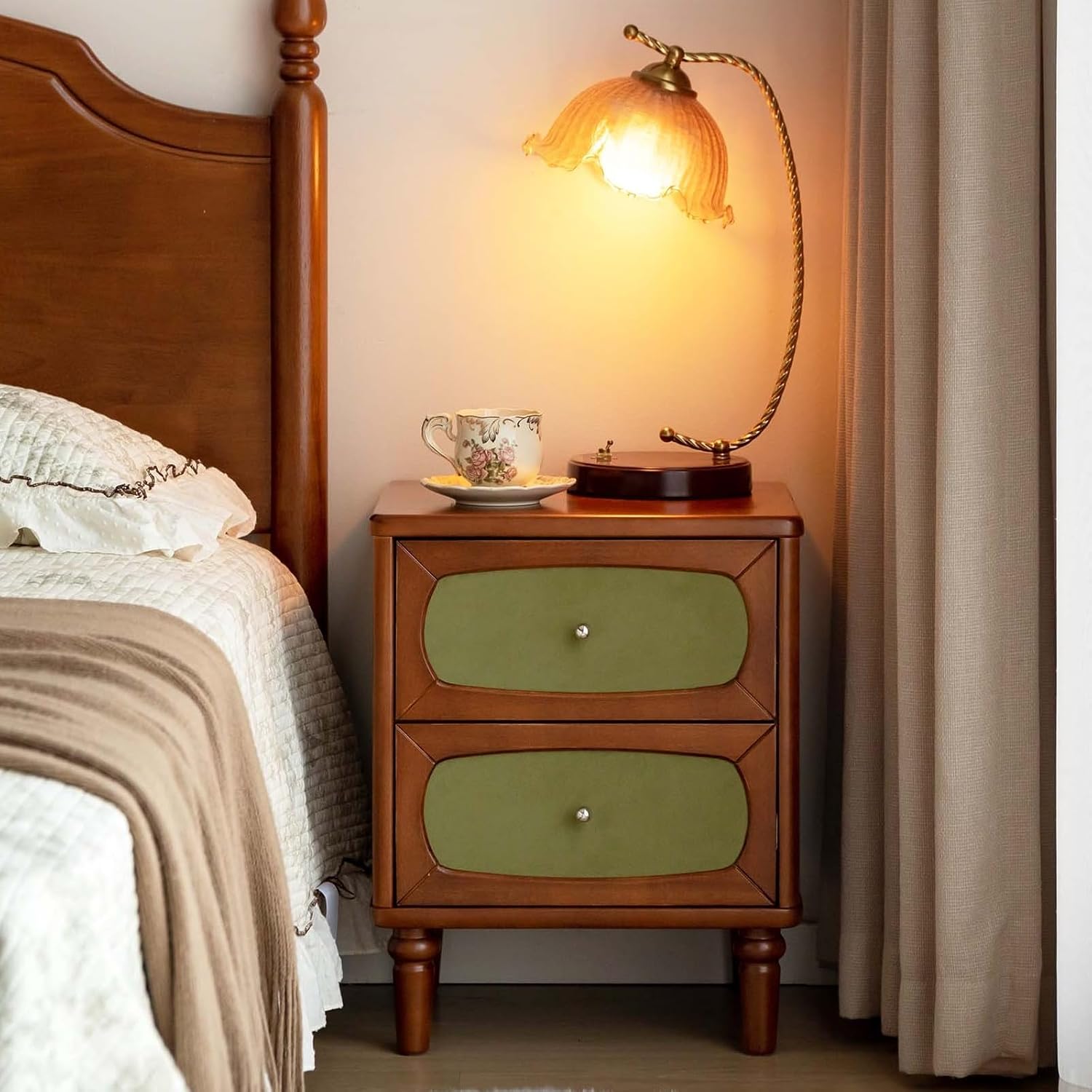 Solid Wood Nightstand 2 Drawers - 단단한 나무 소재의 벨벳 서랍 2개가