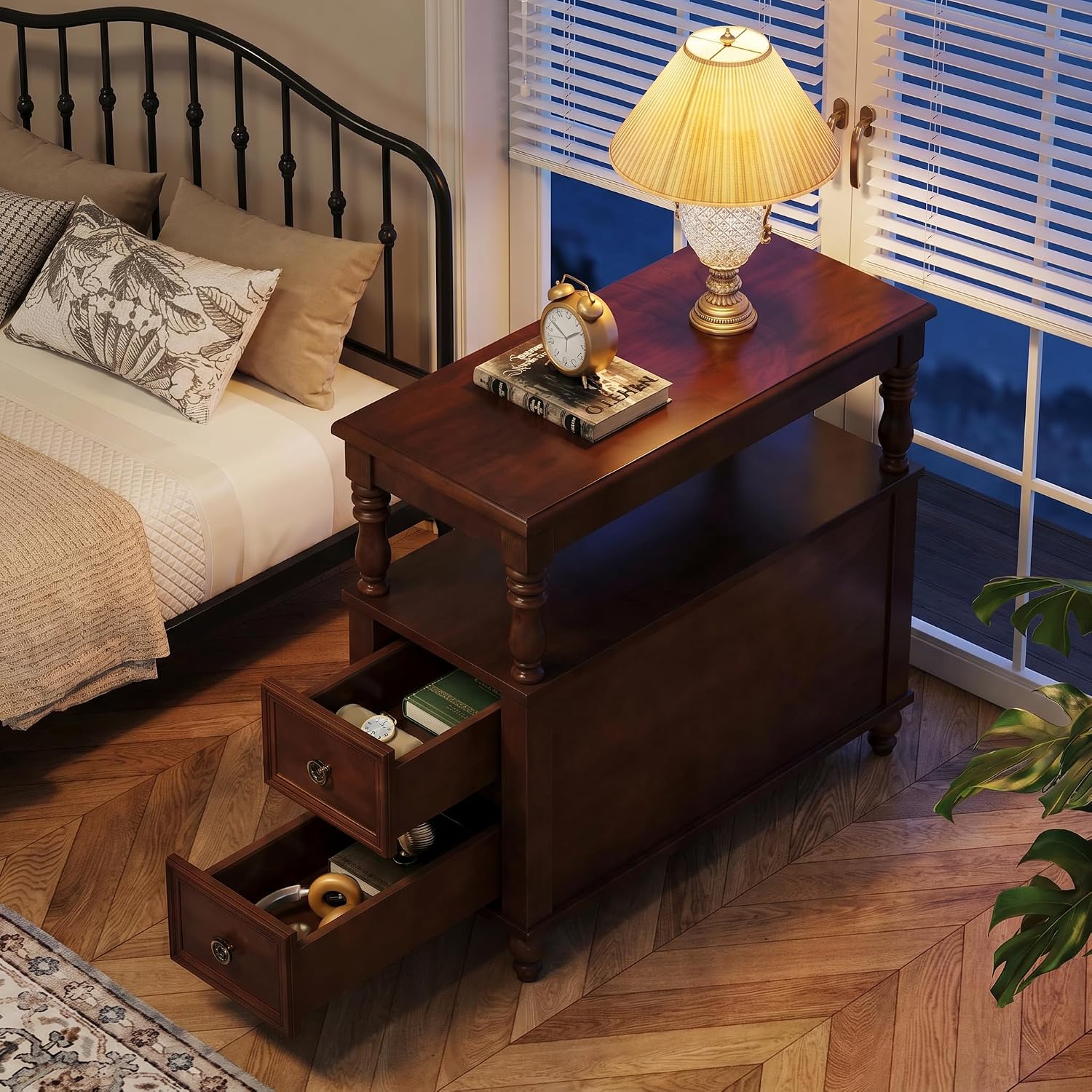 Solid Wood Nightstand 2 Drawers - 원목 소재의 2개의 서랍과 2단 수납